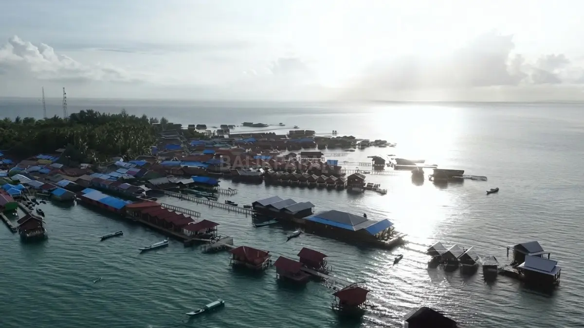 Potensi wisata dan ekonomi kreatif Kepulauan Berau terus berkembang, mendorong kunjungan wisatawan serta pemberdayaan masyarakat lokal. (BTV/AI)