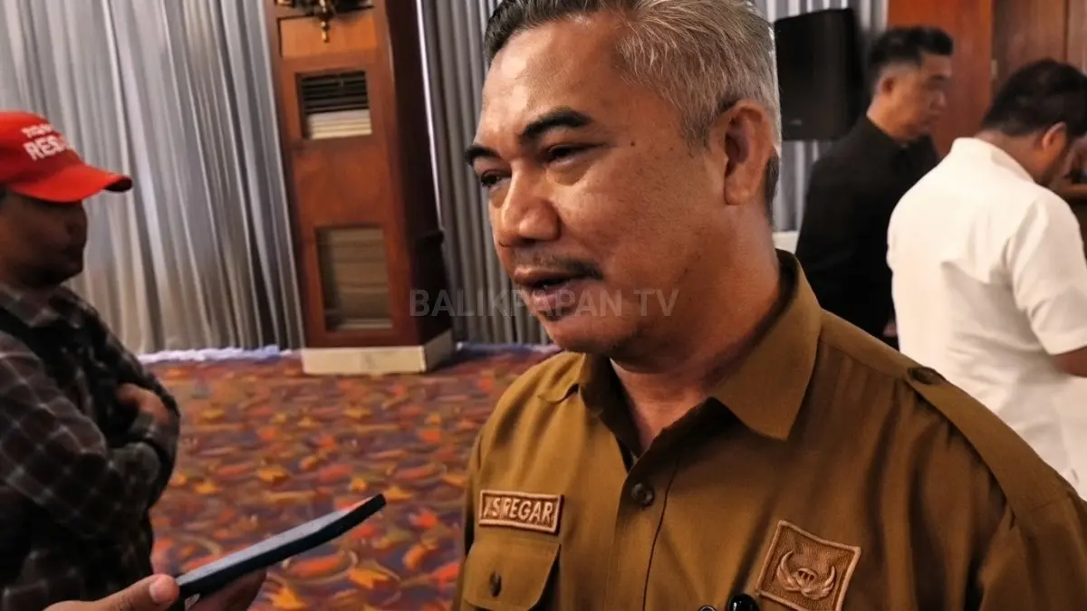 Disnaker Balikpapan menargetkan seribu tenaga kerja lokal terserap melalui job fair setelah evaluasi pelaksanaan sebelumnya. (BTV/AI)