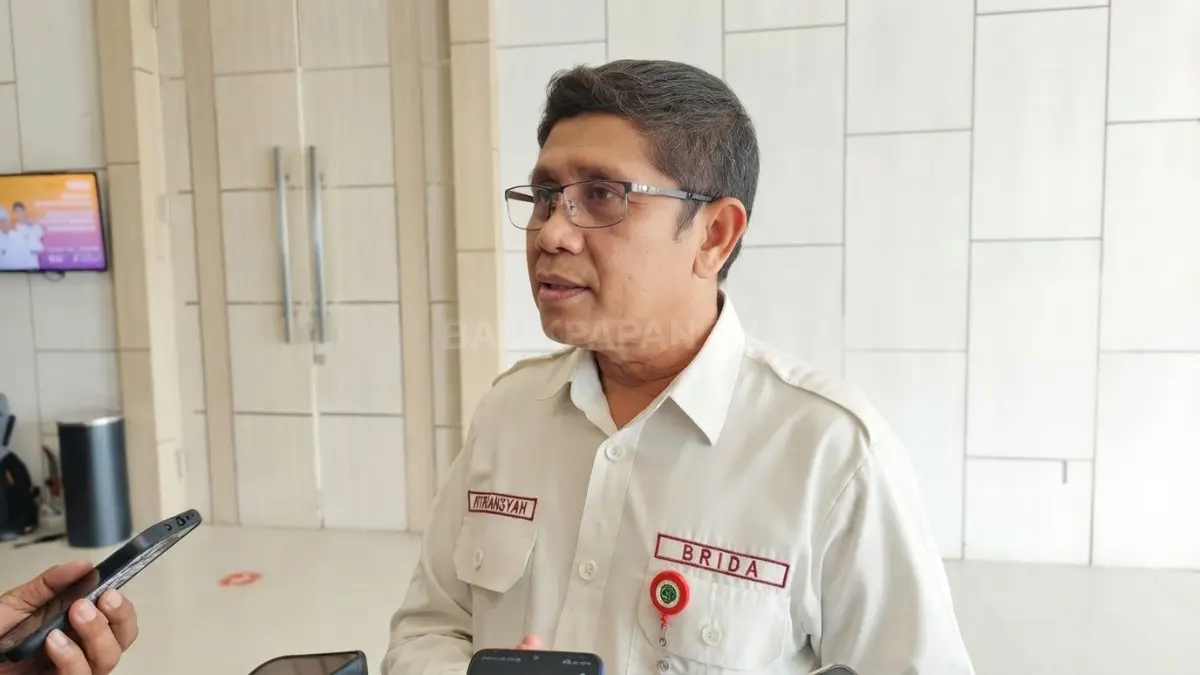Kepala BRIDA Kaltim Fitriansyah menyampaikan strategi kolaborasi pendanaan menjaga produktivitas riset daerah meski anggaran menurun. (DOK. Denny Saputra/KP)