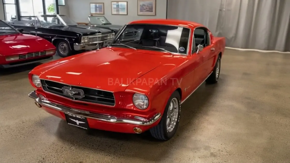 Ford Mustang generasi kedua lahir menjawab krisis energi sambil menjaga relevansi pasar Amerika berkelanjutan cerdas [BTV:AI]