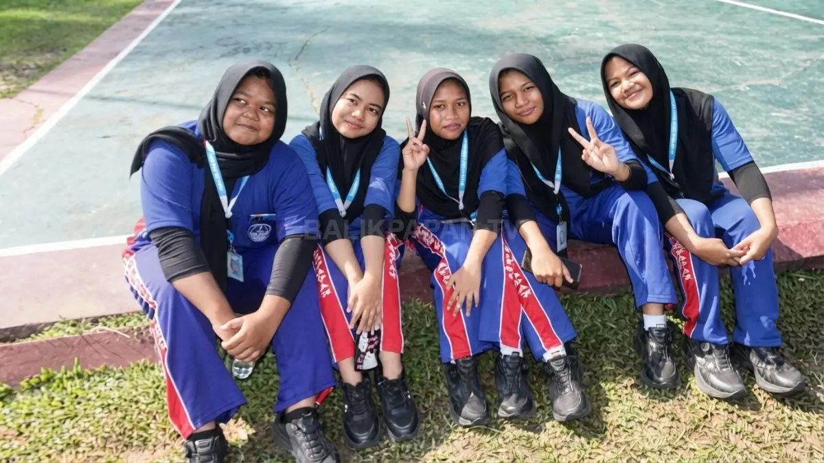OSIS SMKS Setibudi balikpapan yang membantu acara MPLS (BTV/AI)