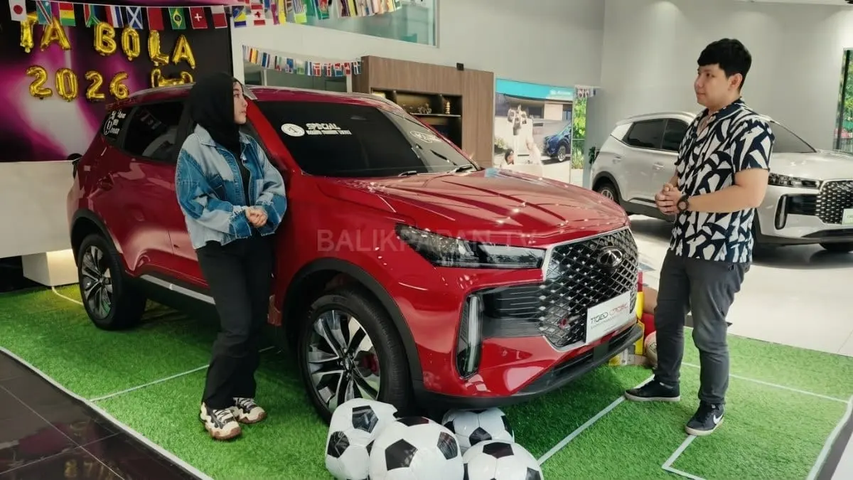 Tiggo 8 CSH Plug-in Hybrid menawarkan efisiensi tinggi, jarak tempuh hingga 1.300 kilometer, cocok perjalanan jauh. [BTV:AI]