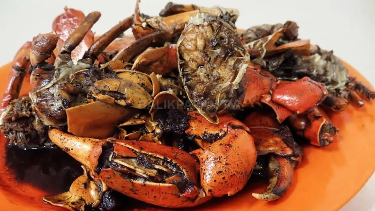 Kepiting Kenari menyajikan kepiting segar berukuran besar dengan cita rasa khas Balikpapan. (BTV/Ai)