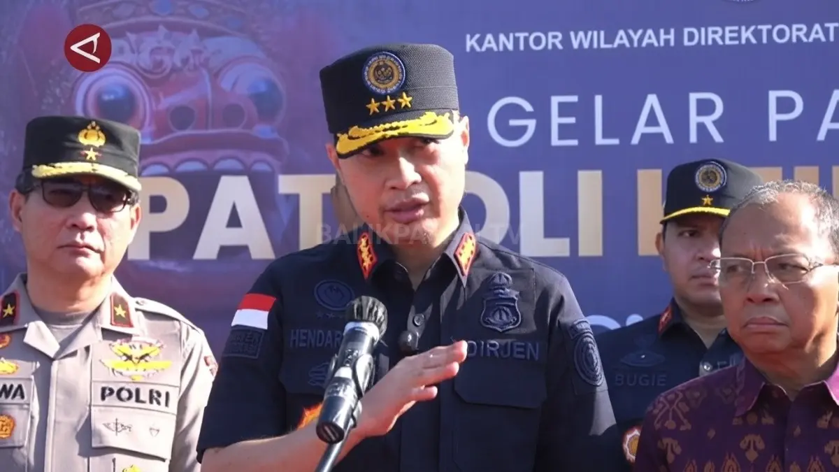 Satgas Patroli Dharma Dewata memperketat pengawasan warga negara asing demi menjaga keamanan dan kepatuhan keimigrasian di Bali. (BTV/AI)