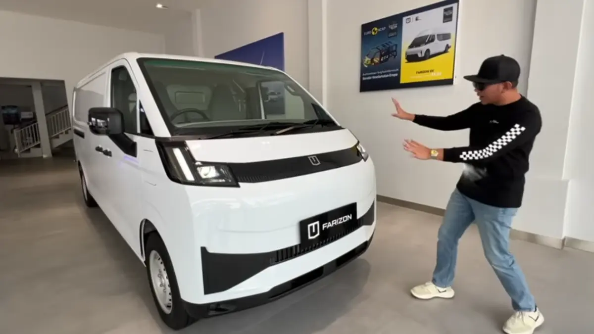 Farizon V8e menawarkan kabin kargo luas, baterai besar, dan teknologi modern untuk distribusi barang lebih efisien. [BTV:AI]