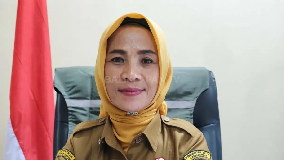 Kepala Satpol PP Samarinda, Anis Siswantini, menjelaskan razia disiplin ASN saat jam kerja. (DOK. DENNY SAPUTRA/KP)