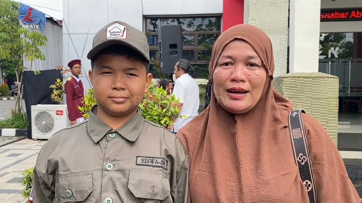 Orang tua menilai Sekolah Rakyat memberikan dampak positif melalui pendidikan, pembentukan karakter, dan kebiasaan baik anak. (Sumber: Balikpapan TV)