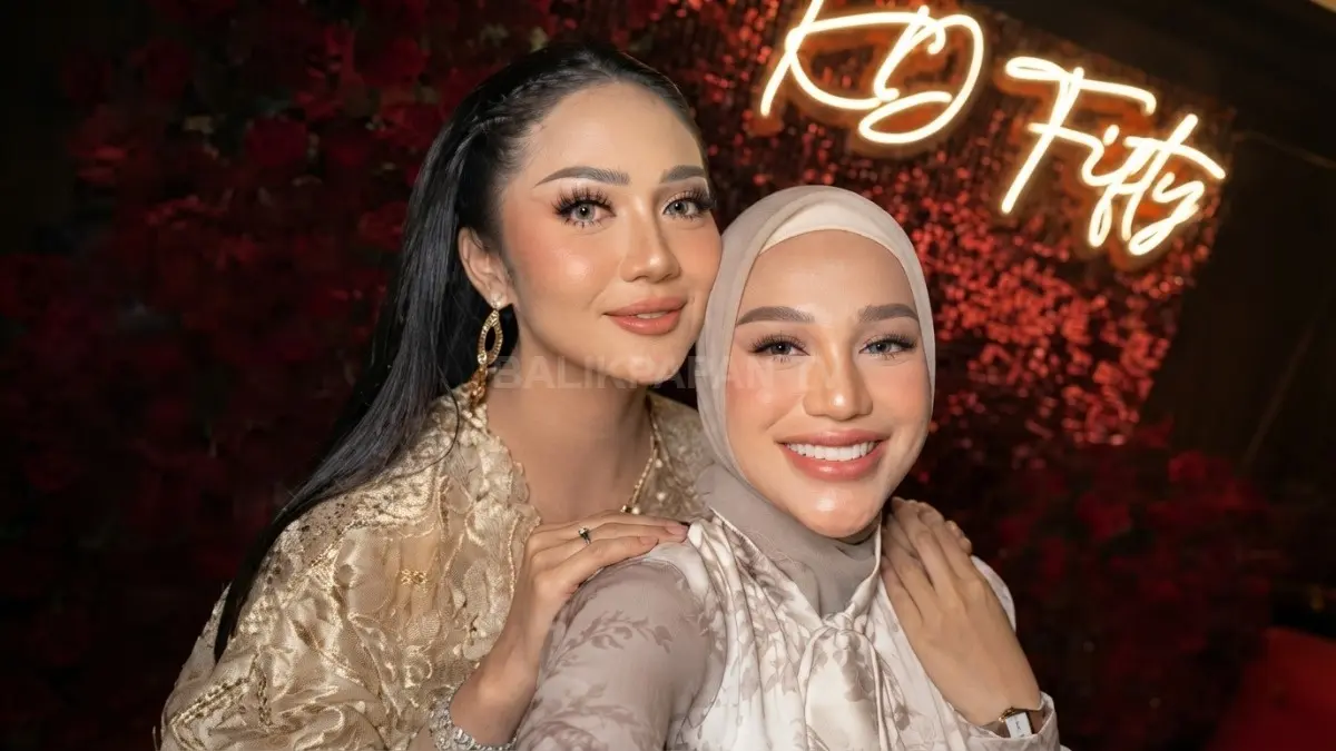 Kris Dayanti bersama Aurel Hermansyah memperlihatkan hubungan hangat ibu dan anak. (BTV/AI)