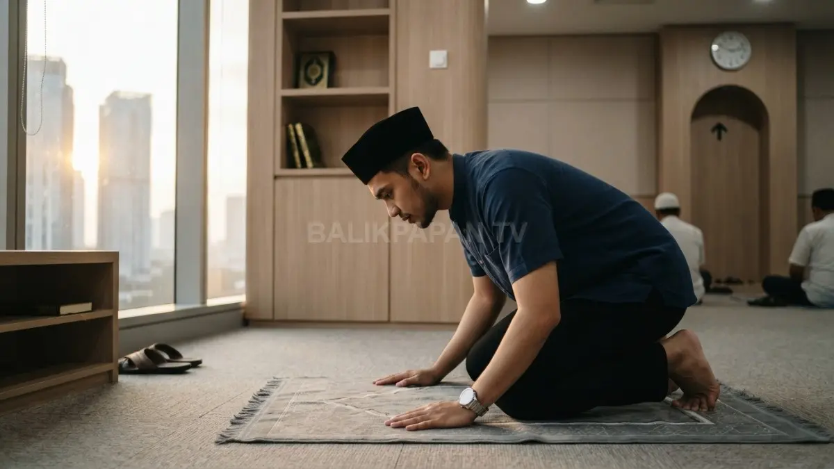 Salat tepat waktu menjadi salah satu kebiasaan yang membentuk disiplin sekaligus memperkuat nilai-nilai spiritual dalam kehidupan sehari-hari. (BTV/AI)