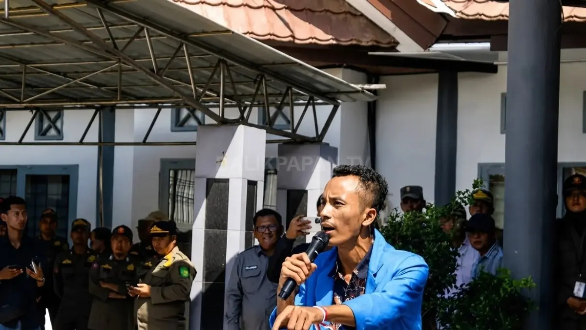 BEM STIPER Kutai Timur menuntut kejelasan pembentukan tim revitalisasi kampus yang dijanjikan pemerintah daerah. (DOK. JUFRIADI/KP)