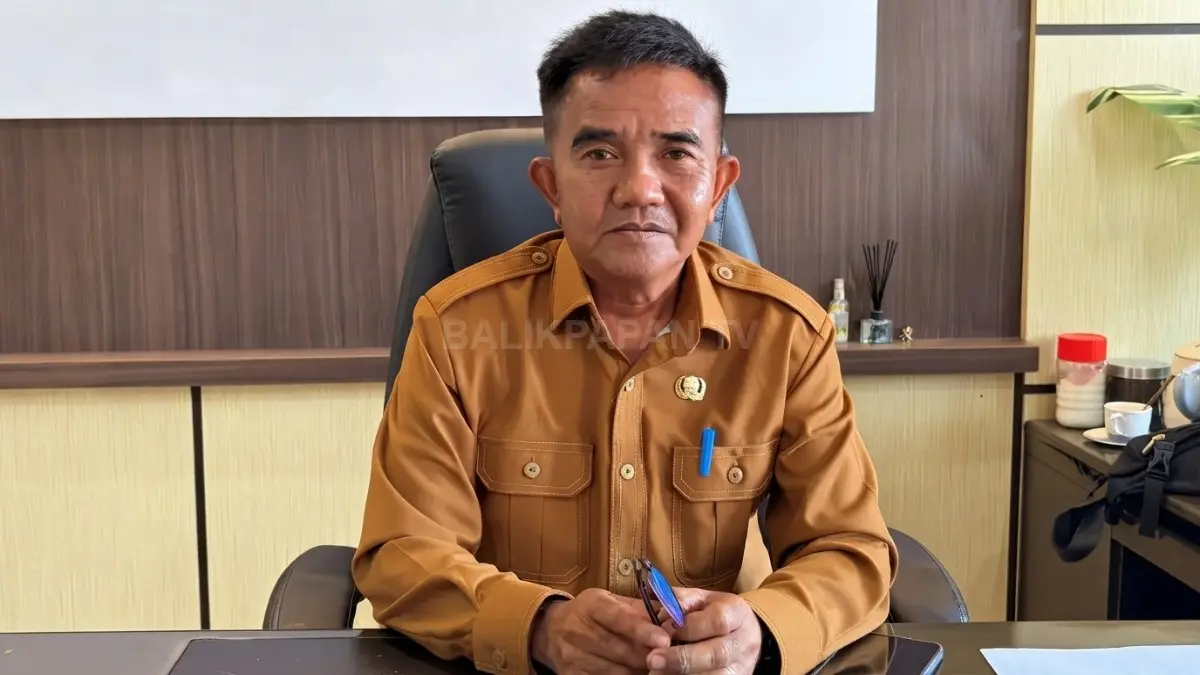 Kepala Disnakertrans Berau Anang Saprani mengimbau calon pekerja migran mengikuti prosedur resmi pemerintah. (DOK. ROMDANI/KP)