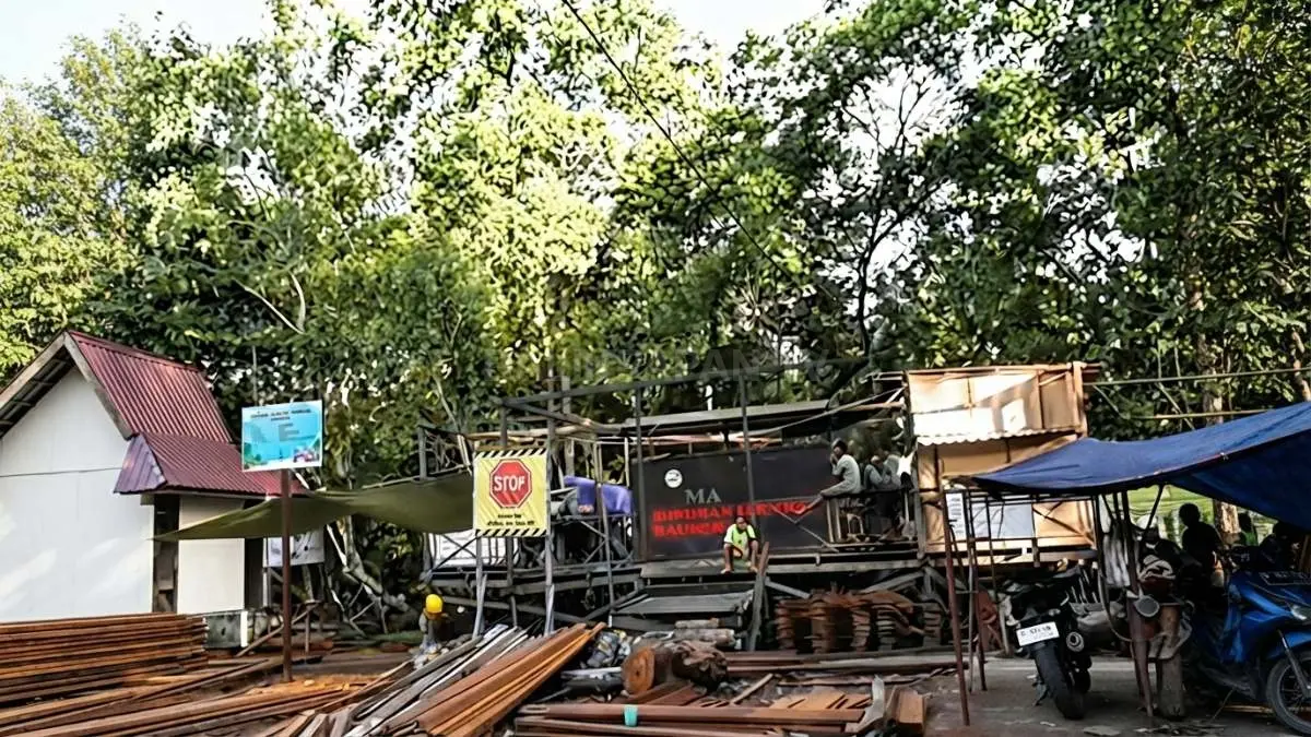 Retribusi Wisata Mangrove Kampung Baru masih tertunda akibat proses pembebasan lahan parkir belum rampung. (Sumber: YouTube Balikpapan TV)