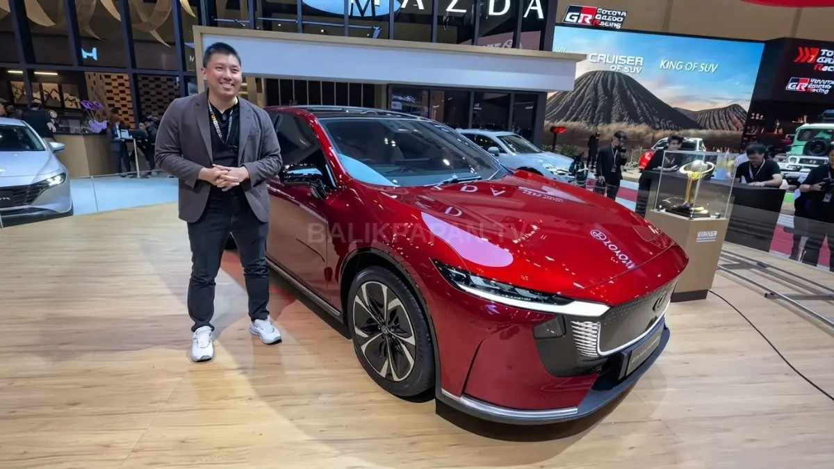 Mazda 6e memikat perhatian berkat desain elegan peraih penghargaan dunia dan harga kompetitif listrik premium. [BTV:AI]