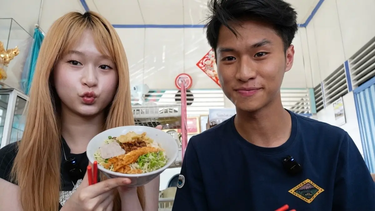 Wisata kuliner Singkawang menghadirkan hidangan khas Tionghoa dengan cita rasa autentik dan sejarah panjang. (Sumber: YouTube Leonardo Edwin)