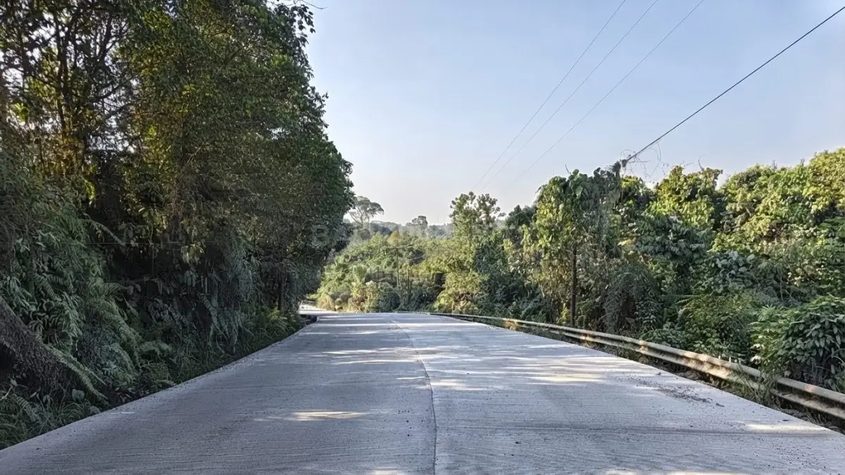 Pengecoran beton ruas jalan nasional hampir selesai meningkatkan keamanan pengguna jalan Kutai Barat optimal segera (DOK. SUNARDI/KP)