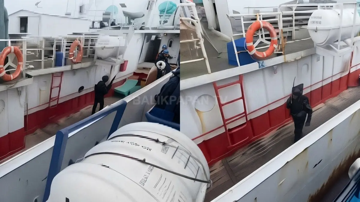 Tim gabungan aparat mengamankan kapal yang diduga membawa sekitar 1,3 ton ketamin di perairan Bintan, Kepulauan Riau.