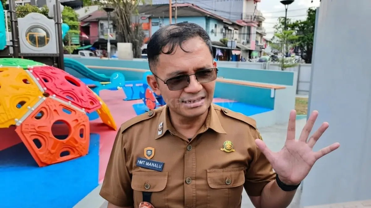 Kepala Dishub Samarinda Hotmarulitua Manalu menyiapkan parkir terpusat Teras Samarinda Tahap II di Gedung Pasar Pagi (DOK. HAFIZ/KP)