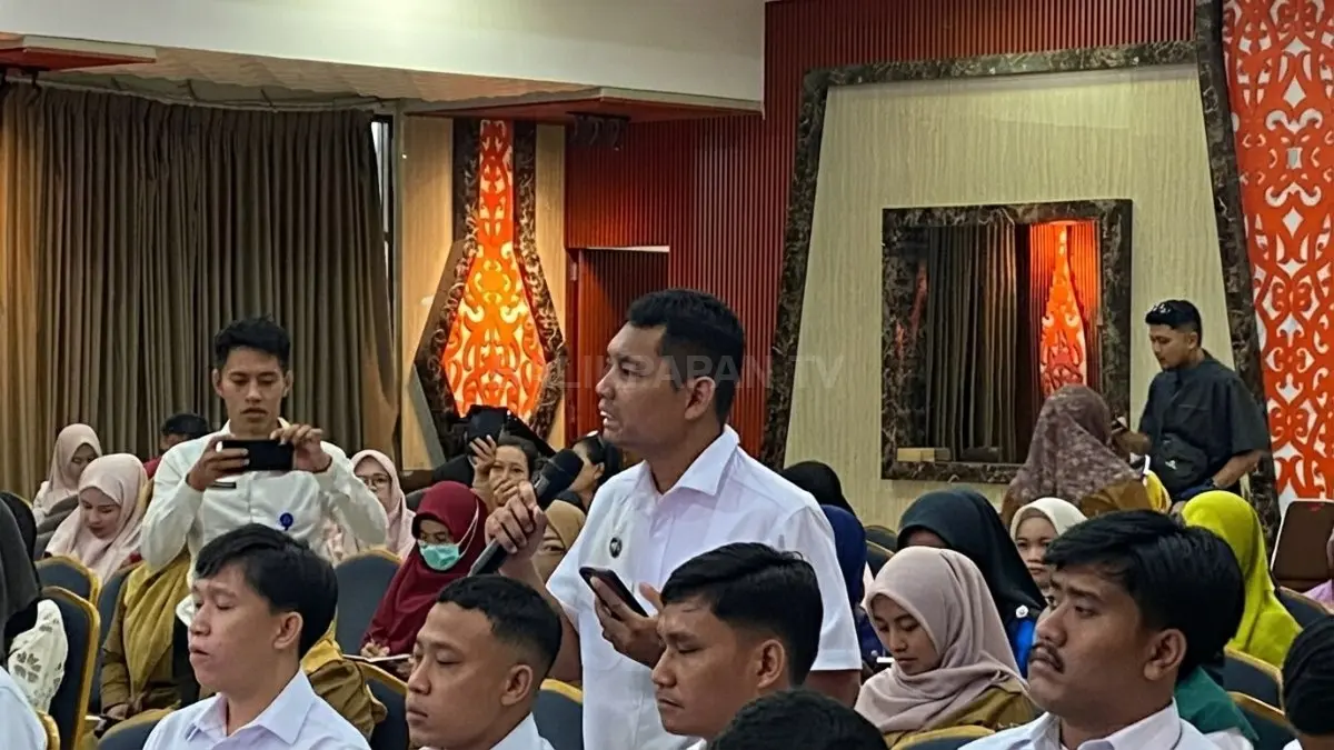 SPPG Bontang Selatan 05 disorot usai dugaan gangguan kesehatan MBG, proses produksi makanan sejak malam turut diperiksa. (BTV/AI) (ADIEL KUNDHARA/KP)