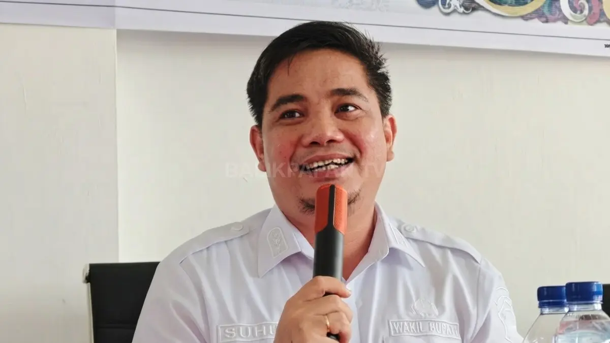 Wakil Bupati Mahakam Ulu Suhuk dalam agenda pemerintah daerah yang menekankan pentingnya kerukunan masyarakat.
