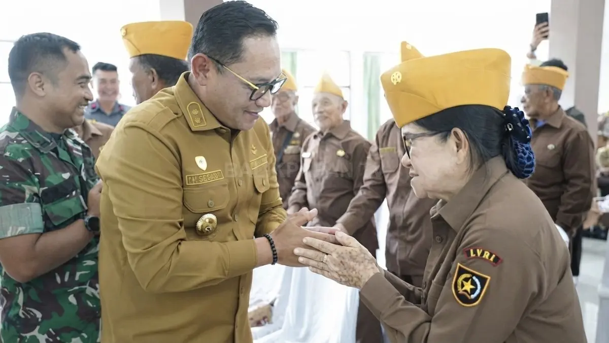 Wakil Gubernur Kaltim Seno Aji saat menghadiri peringatan Hari Veteran Nasional di Samarinda.
