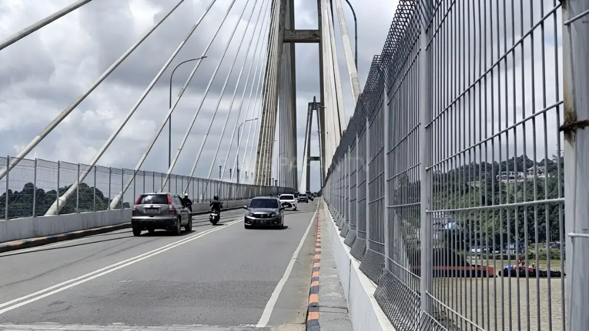 Persiapan administrasi pengadaan PJU Jembatan Achmad Amins Samarinda memasuki tahap lelang dengan anggaran Rp900 juta. (DOK. DENNY/KP)
