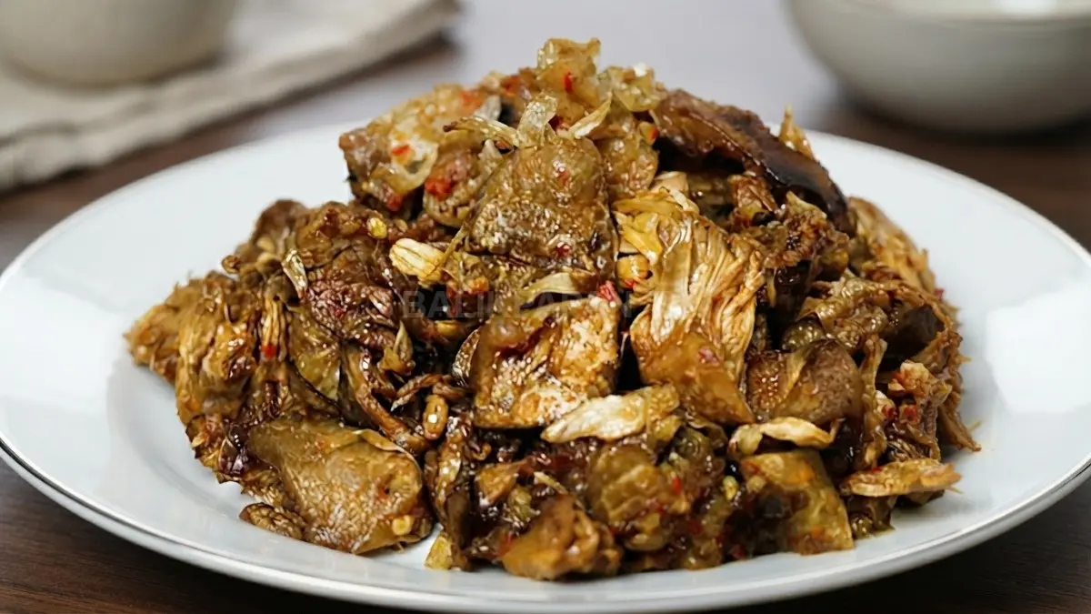 Sajian mandai asam khas Kalimantan yang gurih menggugah selera siap memanjakan para penikmat kuliner. (BTV/Ai)
