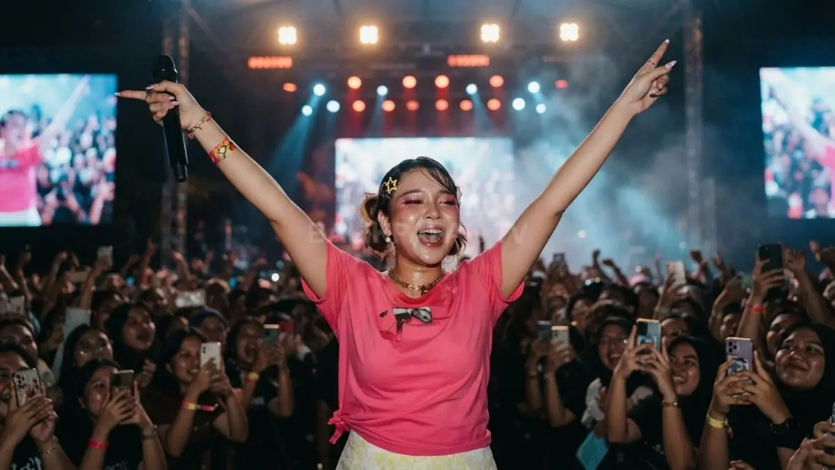 Mingse tampil dengan persona ekspresif saat membawakan “Astaga Bercanda” di hadapan penonton Jakarta. (BTV/AI)