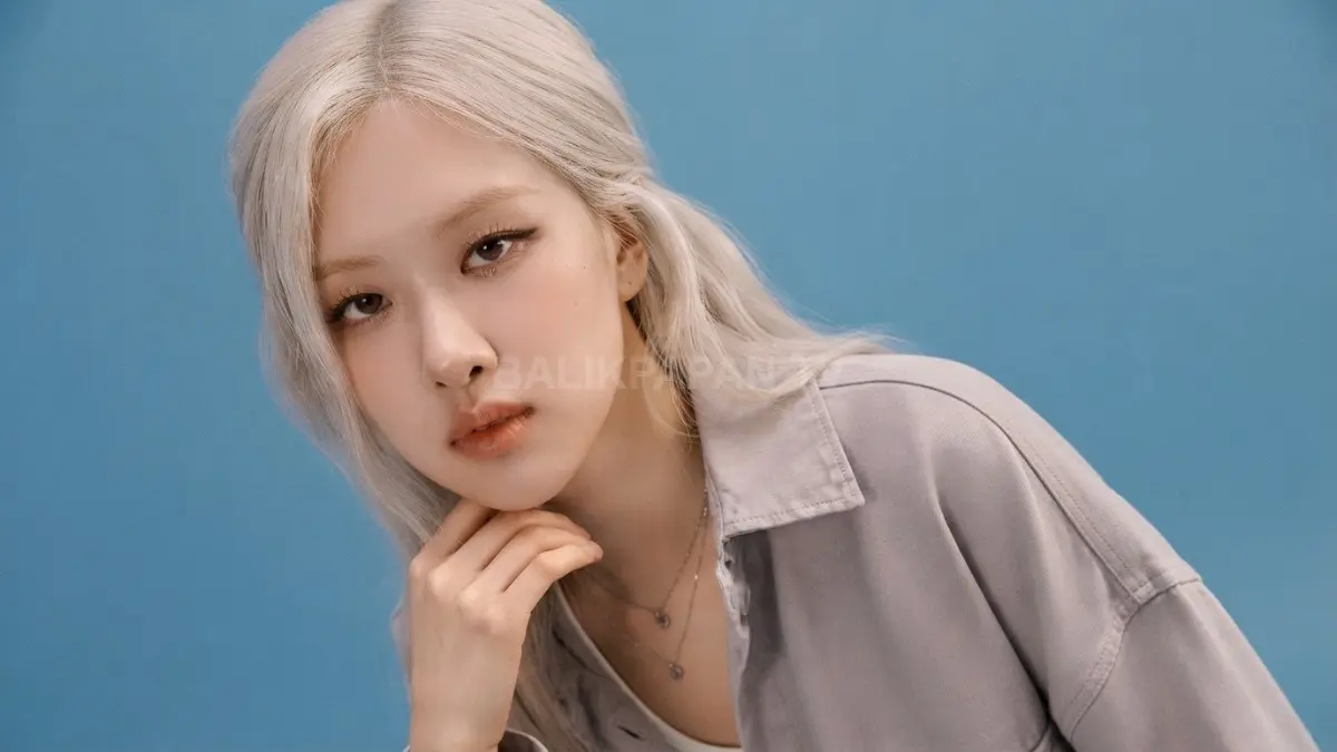 Rosé BLACKPINK menjadi sorotan setelah menyampaikan pesan kepada BLINK terkait perayaan 10 tahun. (BTV/AI)