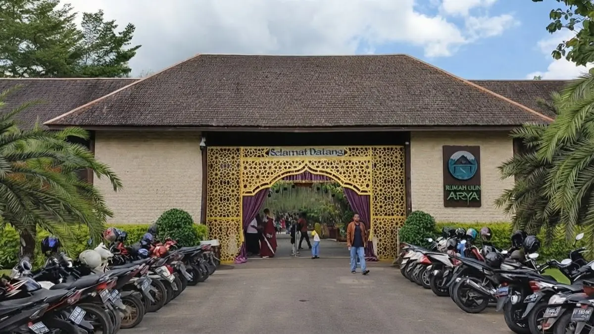 Rumah Ulin Arya Samarinda menghadirkan Mini Farm dengan beragam satwa dan aktivitas wisata menarik bagi pengunjung. (BTV/AI)