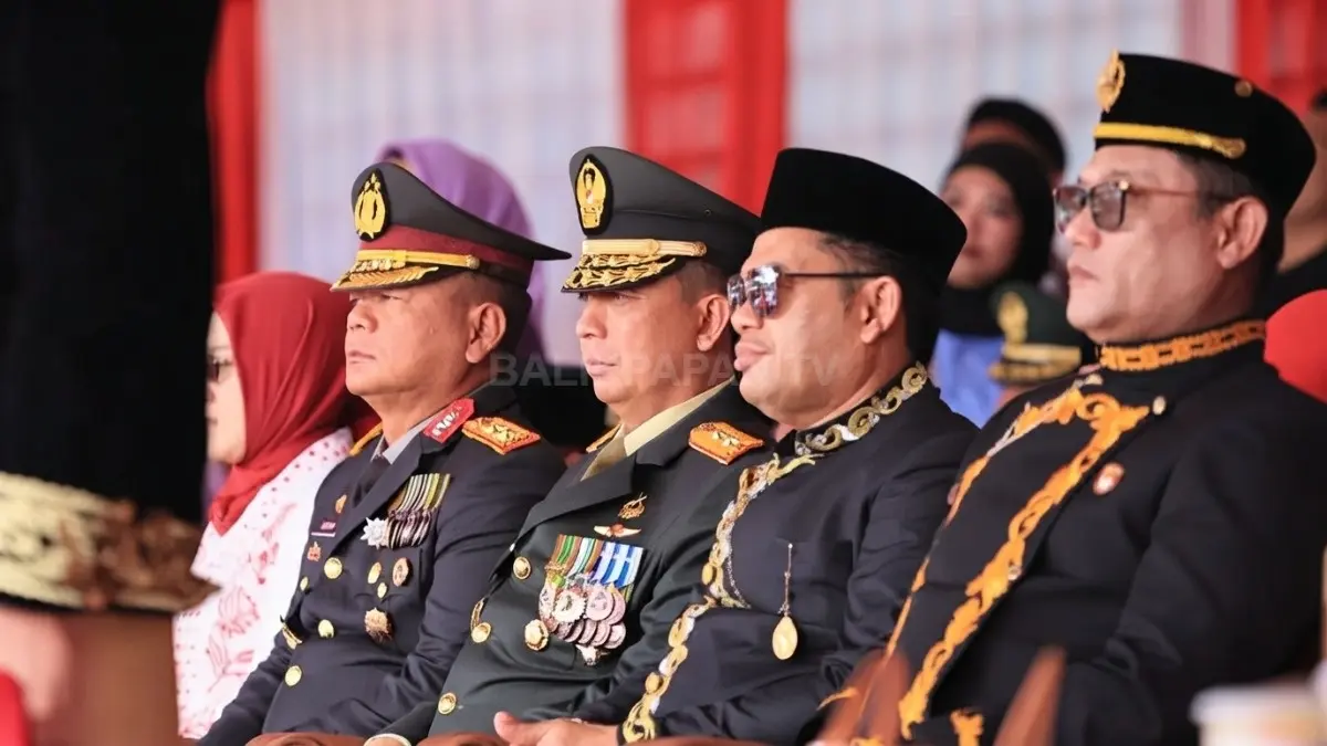 Mayjen Krido Pramono hadir dalam upacara HUT ke-81 RI di Stadion Gelora Kadrie Oening Samarinda. (DOK. ROMDANI/KP)