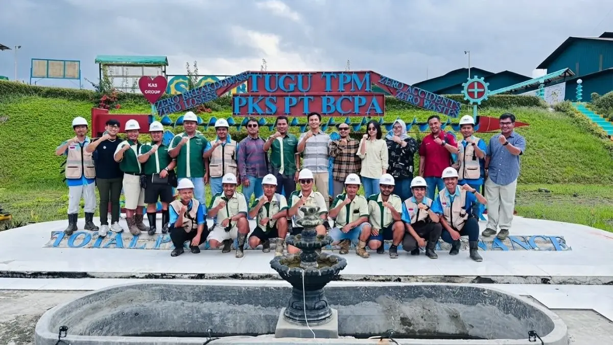 Tim KAS Group bersama pihak terkait menjalani proses sertifikasi ISPO untuk memperkuat tata kelola sawit berkelanjutan di Kaltim. (DOK. SUNARDI/KP)