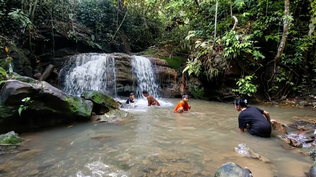 Air Terjun Perjiwa menjadi salah satu potensi wisata alam masyarakat Kutai Kartanegara.