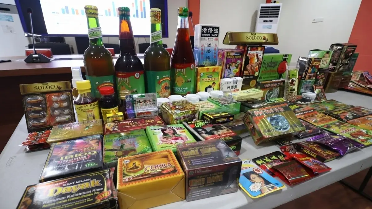 Barang Bukti Hasil Pemeriksaan toko jamu di Balikpapan ditemukan sejumlah obat bahan alam mengandung bahan kimia obat.