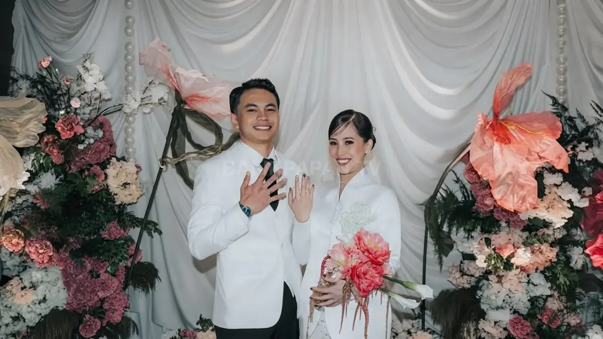 Potret Adhisty Zara dan Abdullah Tsaqib mengikuti kelas hypnobirthing sebagai persiapan menyambut kelahiran anak pertama.