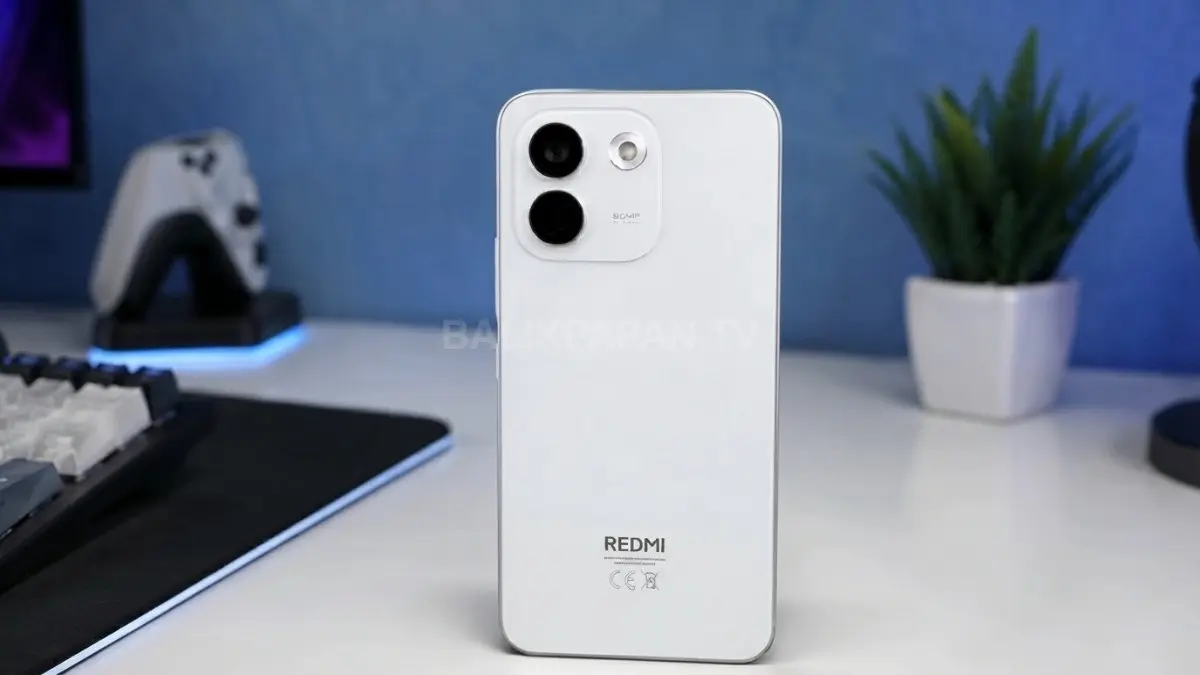 Redmi Note 17 Pro Max disebut muncul di database TKDN Indonesia dengan baterai 10.000 mAh, layar OLED 1,5K 120 Hz, dan pengisian cepat 100 watt. (BTV/AI)