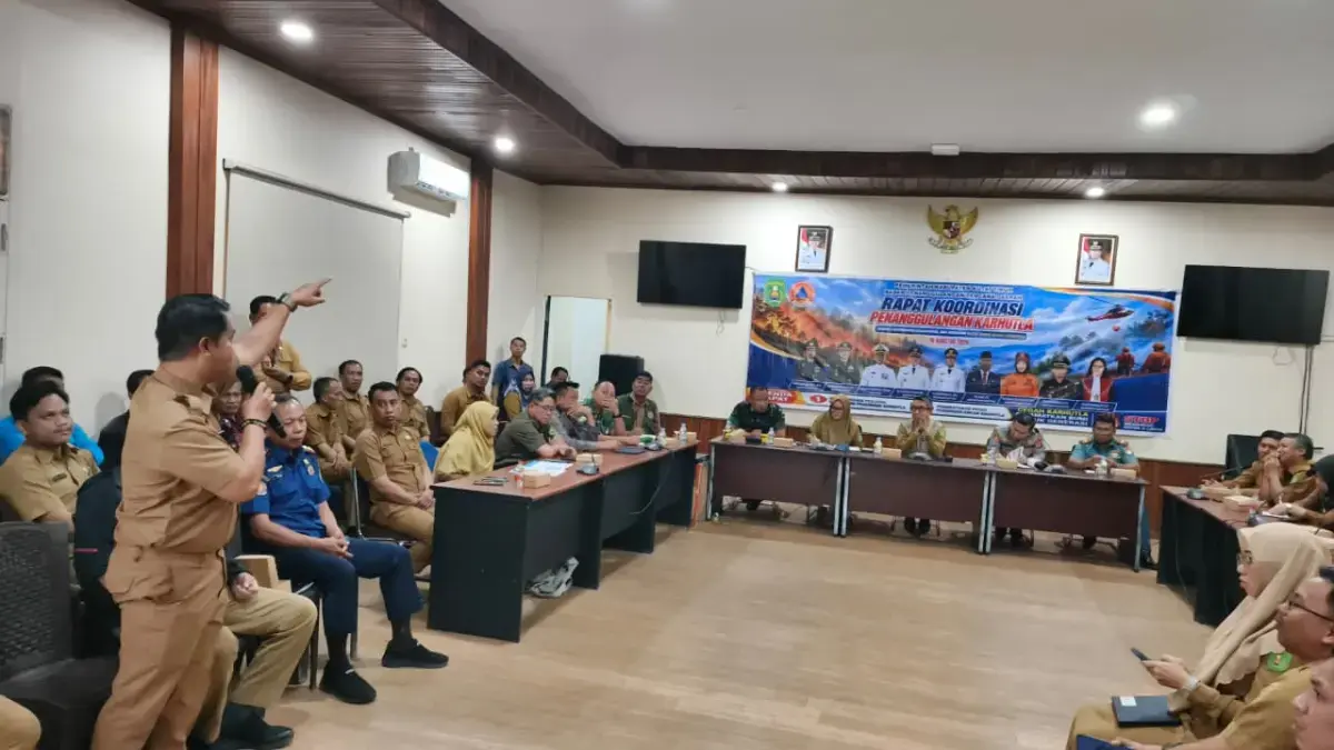 Pemkab Kutim menginstruksikan seluruh posko siaga Karhutla aktif 24 jam untuk mengantisipasi dampak kemarau dan ancaman kebakaran di wilayah Kutai Timur. (BTV/AI)  (JUFRIADI/KP)