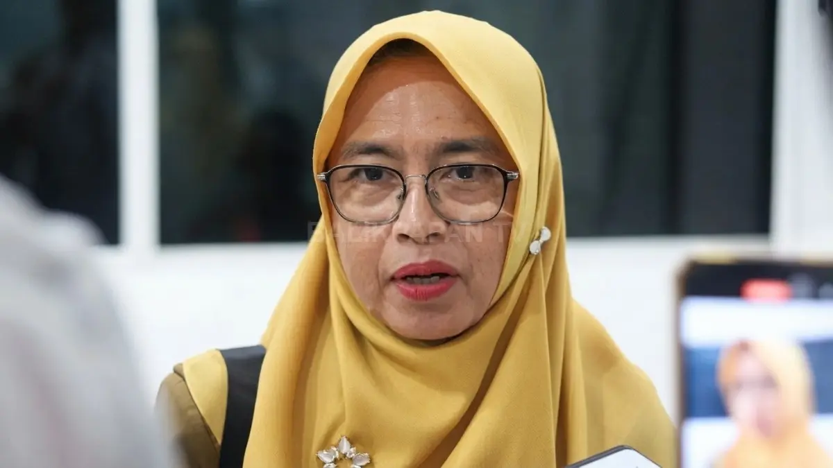 Kepala Disdukcapil Balikpapan Tirta Dewi menyampaikan perkembangan aktivasi IKD yang baru mencapai 19,34 persen. (DOK. ANGGI PRADITHA/KP)