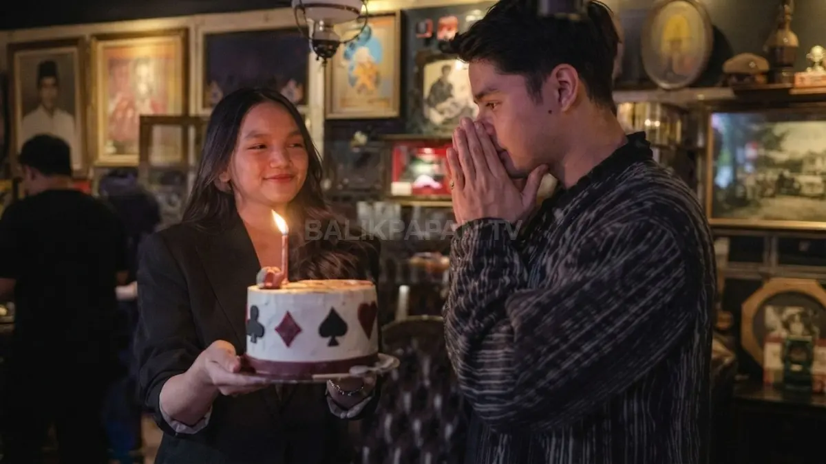 Maia Estianty membagikan potret Al Ghazali bersama putrinya, Soleil, saat momen ulang tahun ke-29.&nbsp;