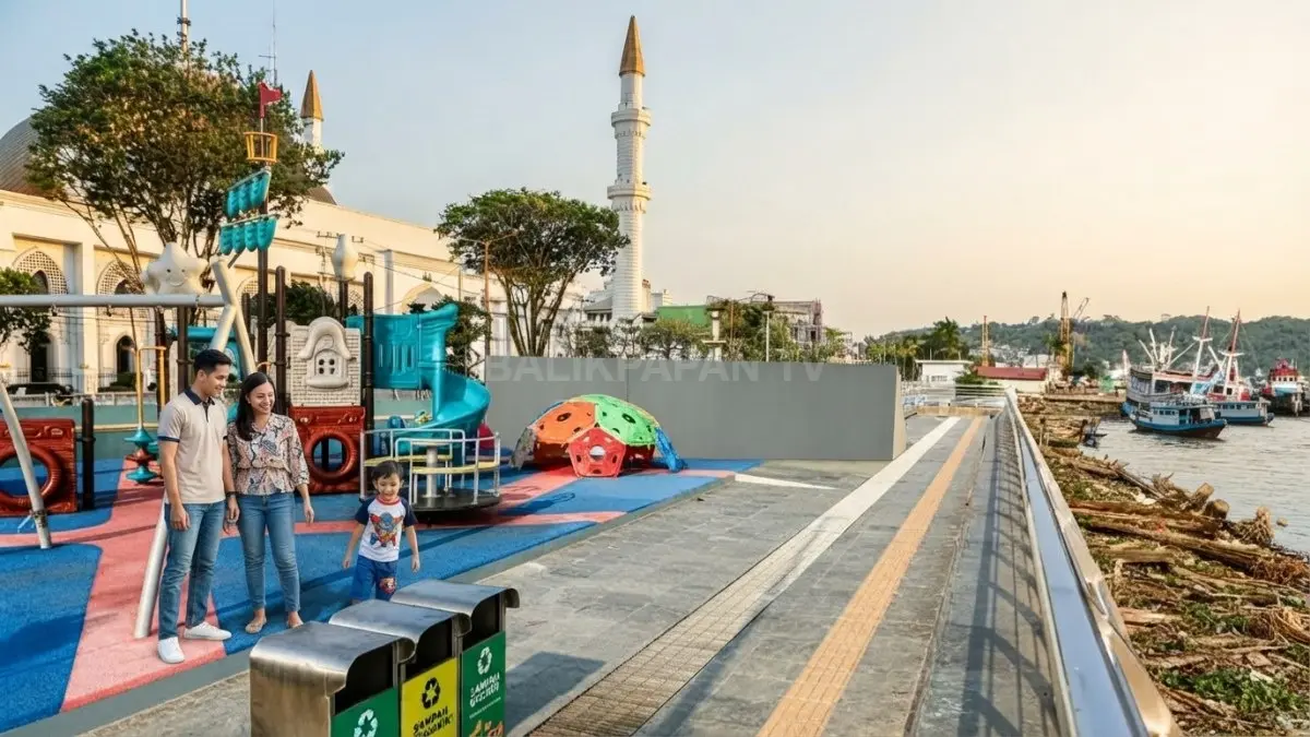 Area playground Teras Samarinda Tahap II menjadi salah satu fasilitas yang mendapat perhatian.