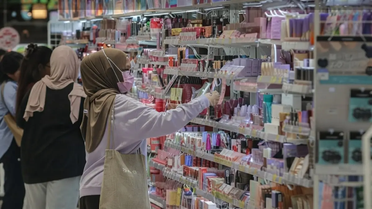 Pelaku usaha menyoroti kesiapan sertifikasi halal dan rantai pasok menjelang kewajiban berlaku penuh Oktober 2026