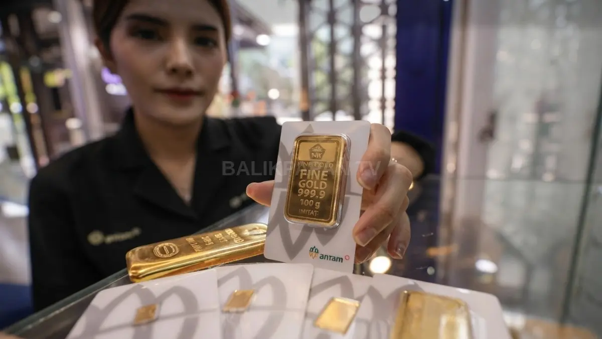 Harga emas Antam Pegadaian stagnan, sementara spread buyback menjadi pertimbangan penting investor sebelum berinvestasi emas 