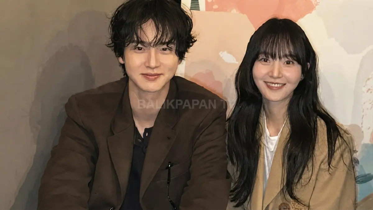 Jang Dong Yoon dan Kim Seung Yoon siap menikah Oktober 2026, membawa kisah cinta pasangan aktor Korea Selatan.
