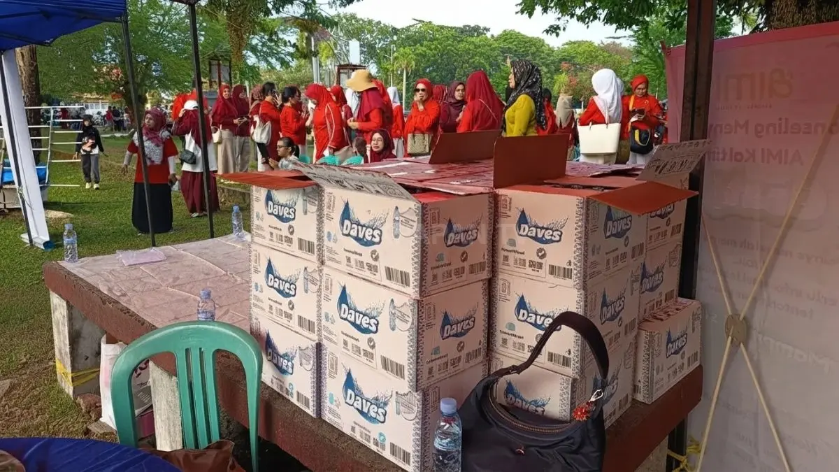 Dukungan AMDK Daves berupa air mineral memperkuat kolaborasi dalam berbagai kegiatan sosial dan kesehatan masyarakat. (DOK. SUPRIYONO LUPUS/KP)
