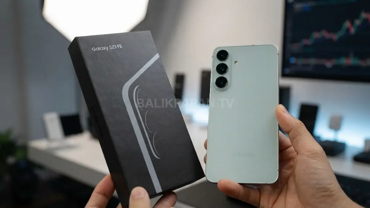 Galaxy S26 FE unggul dengan fitur terbaru, sementara S25 FE menawarkan harga lebih terjangkau dan spesifikasi berdekatan (BTV/AI)