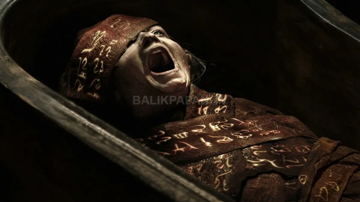Poster The Mummy 2026 menampilkan teror supranatural dan misteri keluarga dalam kisah horor terbaru Lee Cronin. (BTV/AI)