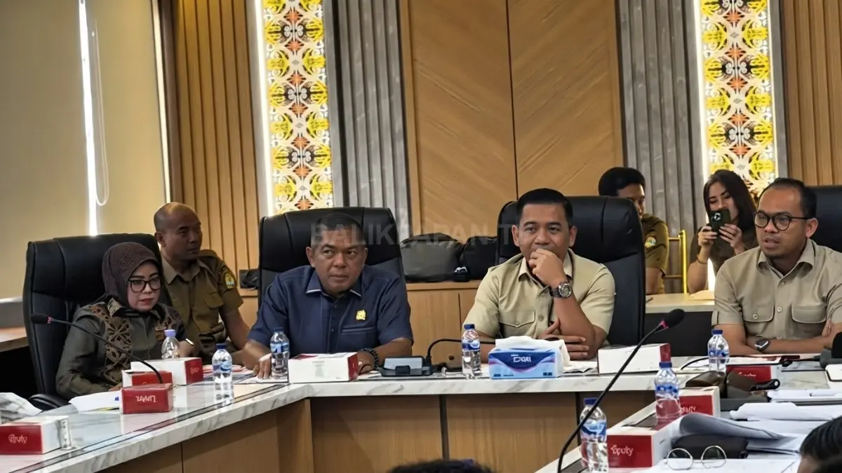 DPRD Balikpapan mengkaji pencabutan IMTN dengan mempertimbangkan kepastian hukum dan kemudahan warga memperoleh sertifikat tanah. (Sumber: YouTube Balikpapan TV)