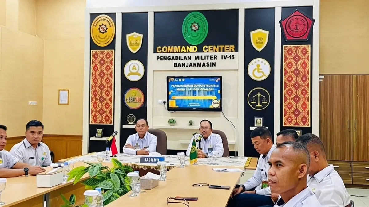 Dilmil Balikpapan mempelajari pembangunan Zona Integritas dan pelayanan publik dari Dilmil Banjarmasin. (DOK. TAUFIK/KP)