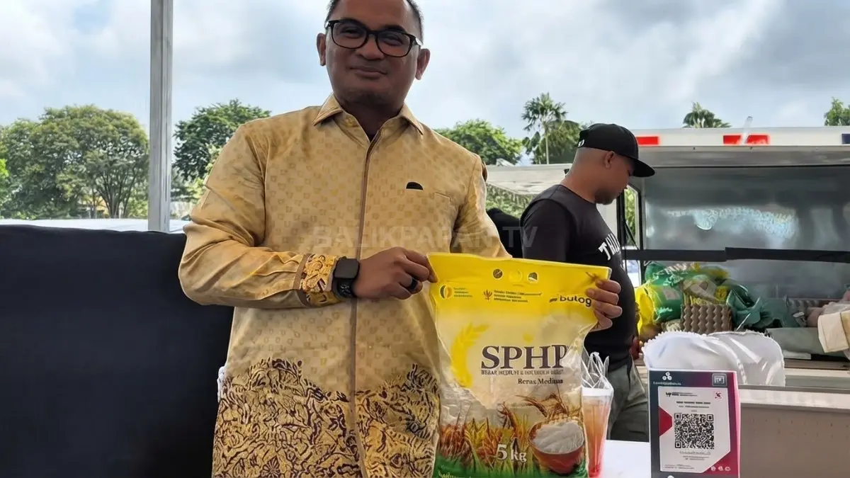 Pasokan pangan murah di Kios Gesit Klandasan cepat habis diburu warga, menjadi penyangga harga kebutuhan pokok Balikpapan. (Sumber: YouTube Balikpapan TV)