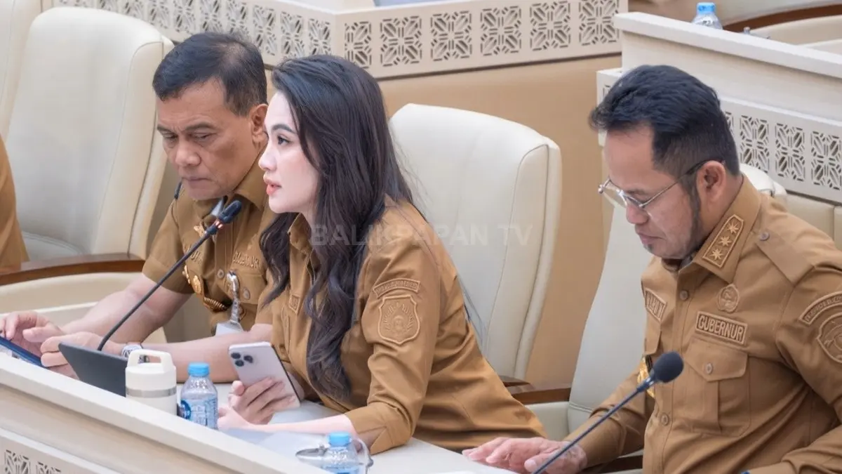 Rapat Komisi II DPR bersama Kementerian ATR/BPN membahas persoalan pertanahan dan reforma agraria.
