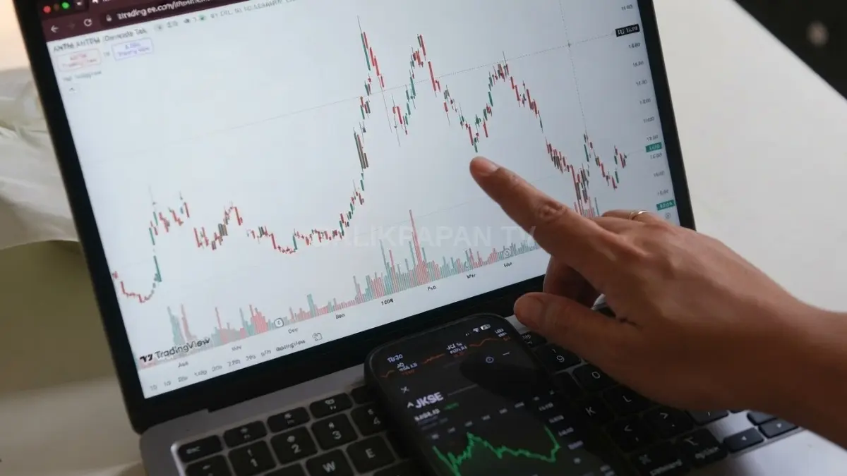 IHSG menguat 0,40% ke 6.462,43, meski pergerakan sejumlah saham unggulan berbalik hingga penutupan perdagangan [BTV:AI]